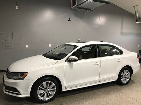 Used 2015 Volkswagen Jetta SE image 7