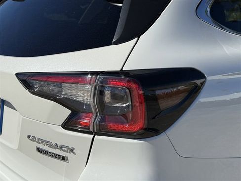 Certified 2022 Subaru Outback Touring w/ Popular Package #2 image 10