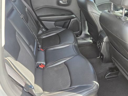 Used 2021 Jeep Compass Latitude FWD image 16