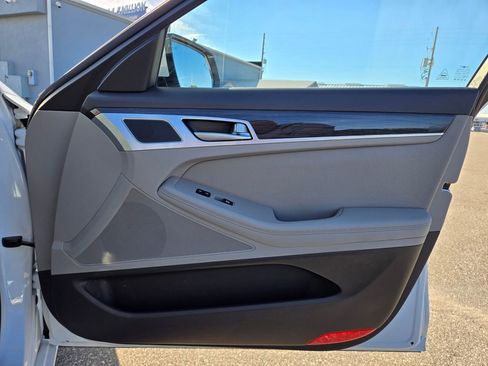 Used 2018 Genesis G80 3.8 image 42