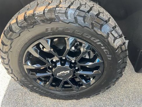Used 2026 Chevrolet Silverado 2500 LTZ w/ Trail Boss Package AWD/4WD image 8