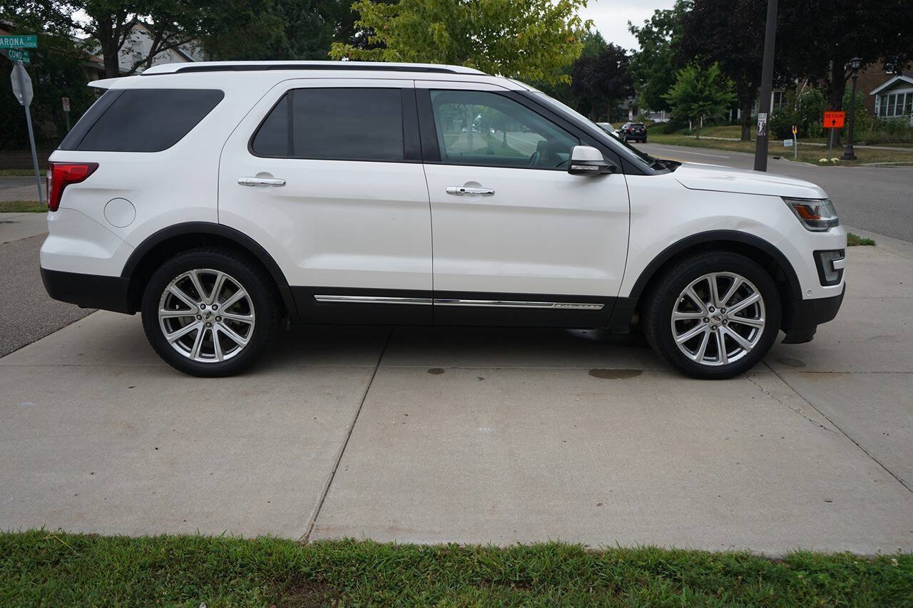 Used 2016 Ford Explorer Limited w/ Equipment Group 301A AWD/4WD image 6
