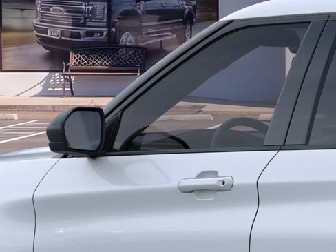 New 2026 Ford Explorer Active RWD image 20