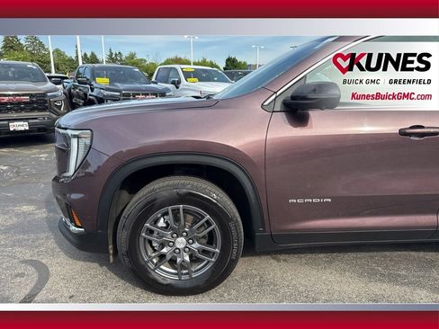Used 2025 GMC Acadia Elevation AWD/4WD image 14