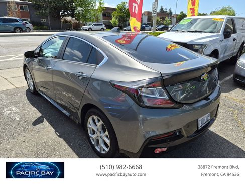 Used 2017 Chevrolet Volt Premier w/ Driver Confidence II Package image 5
