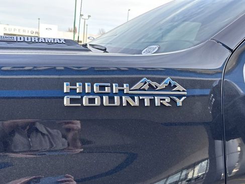 Used 2023 Chevrolet Silverado 2500 High Country w/ Z71 Off-Road Package image 15