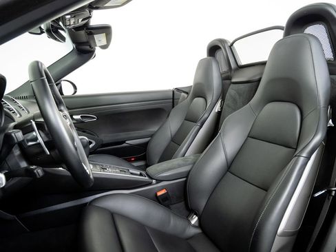 Used 2024 Porsche 718 Boxster GTS image 5