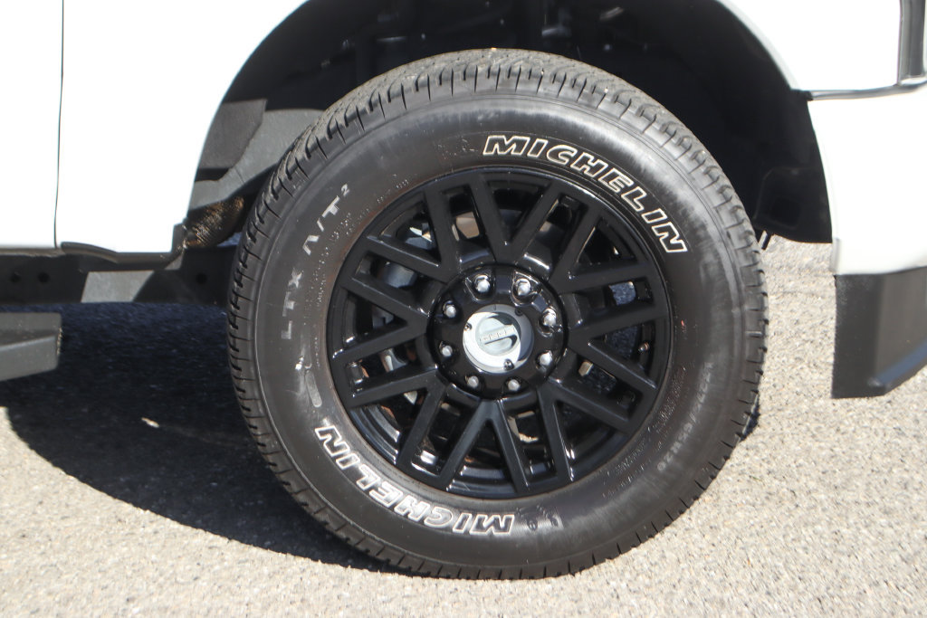 Used 2022 Ford F250 Lariat w/ Black Appearance Package AWD/4WD image 44