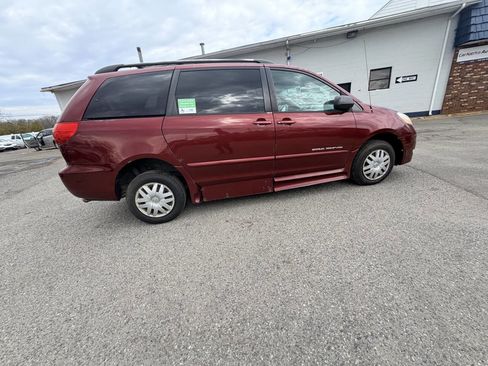 Used 2008 Toyota Sienna LE image 8