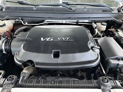 Used 2021 Chevrolet Colorado LT RWD image 30