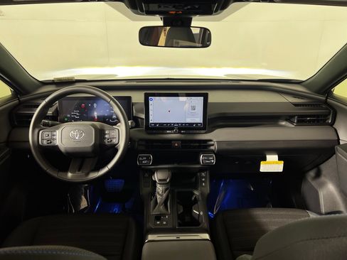 Used 2026 Toyota RAV4 SE AWD/4WD image 26
