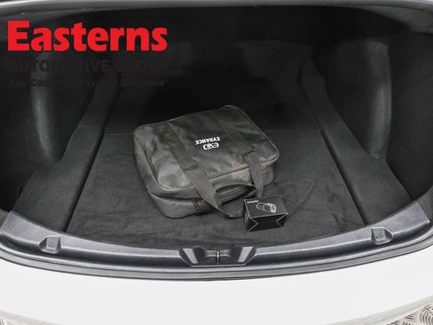 Used 2021 Tesla Model 3 Standard Range Plus image 9