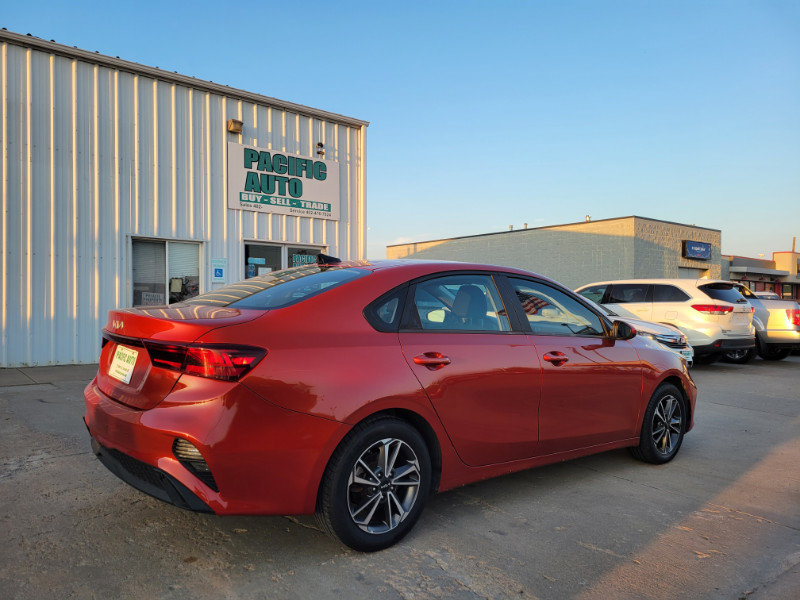 Used 2022 Kia Forte LXS FWD image 7