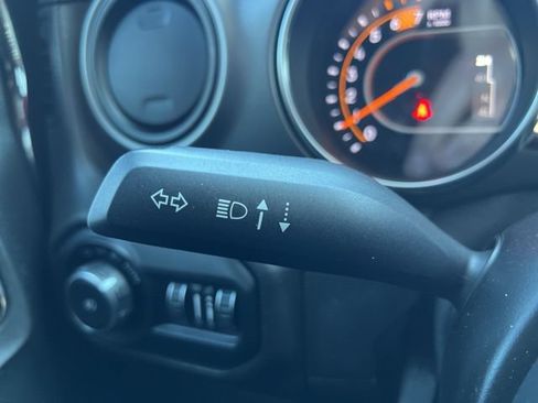 Used 2021 Jeep Wrangler Unlimited Sport AWD/4WD image 19