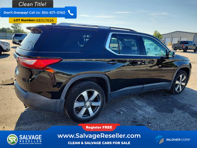 Used 2018 Chevrolet Traverse LT FWD image 4