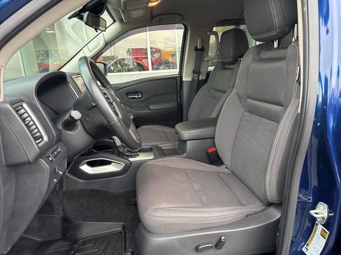 Used 2022 Nissan Frontier SV image 19