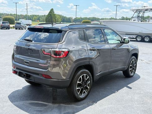 Used 2021 Jeep Compass Trailhawk w/ Sun and Sound Group AWD/4WD image 5