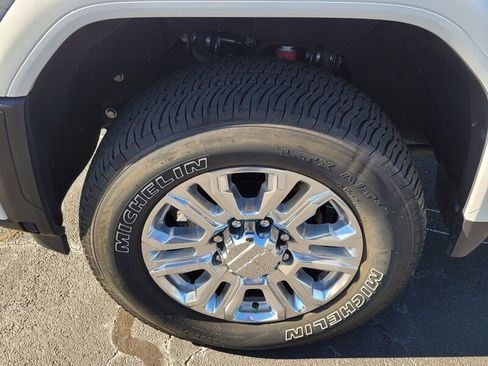 Used 2024 GMC Sierra 3500 Denali w/ Denali Reserve Package image 18