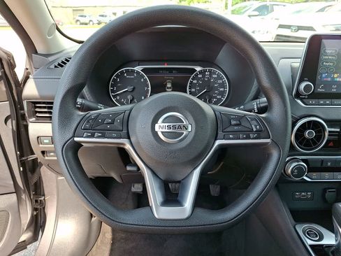 Used 2023 Nissan Sentra SV FWD image 19