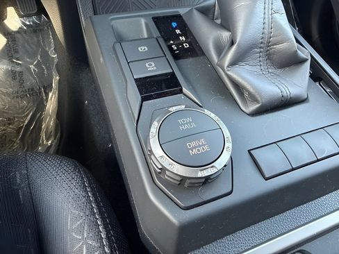 Used 2026 Toyota 4Runner SR5 RWD image 22