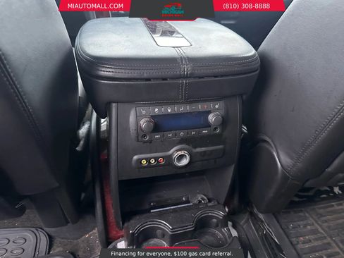 Used 2010 Cadillac Escalade Luxury image 23