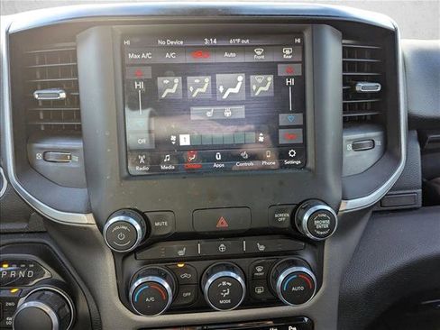 Used 2019 RAM 1500 Big Horn image 10