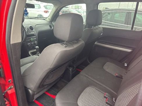Used 2010 Chevrolet HHR LT image 12