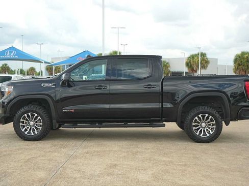 Used 2019 GMC Sierra 1500 AT4 w/ Off Road Performance Package AWD/4WD image 3