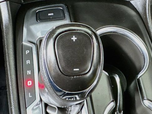Used 2019 Chevrolet Equinox LS AWD/4WD image 17