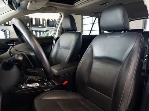 Used 2016 Subaru Outback 2.5i Limited image 24