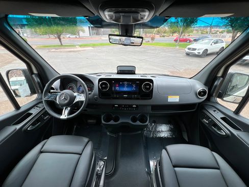 New 2026 Mercedes-Benz Sprinter 2500 image 9