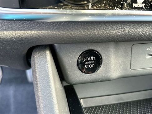 Certified 2025 Nissan Rogue SV image 48