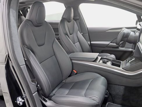 Used 2022 Tesla Model X Plaid image 29