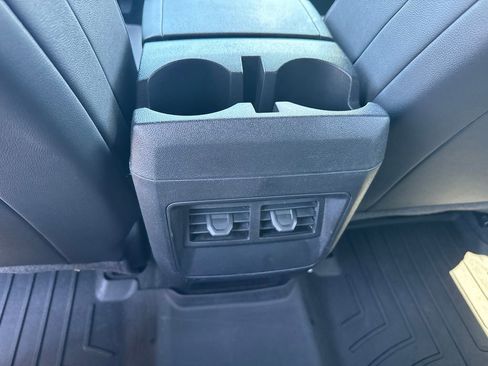 Used 2024 Chevrolet Colorado Trail Boss AWD/4WD image 10