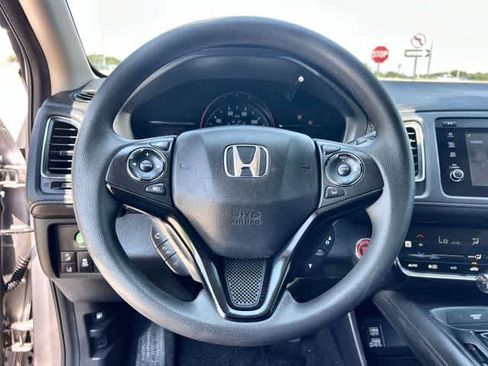 Used 2022 Honda HR-V EX image 17