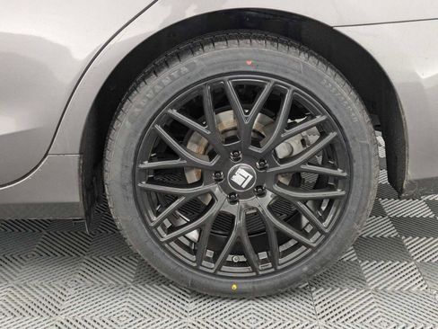 Used 2017 Toyota Camry XSE w/ Moonroof Package image 14