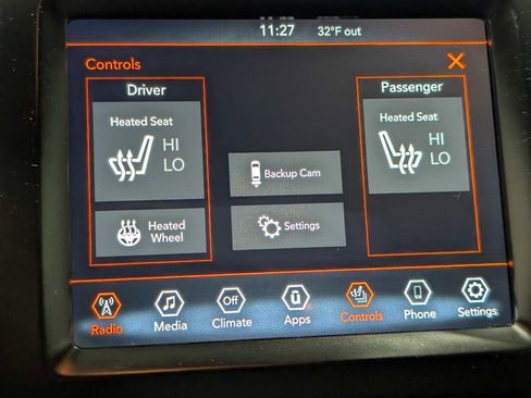 Used 2021 Jeep Cherokee Latitude Lux w/ Comfort/Convenience Group image 24