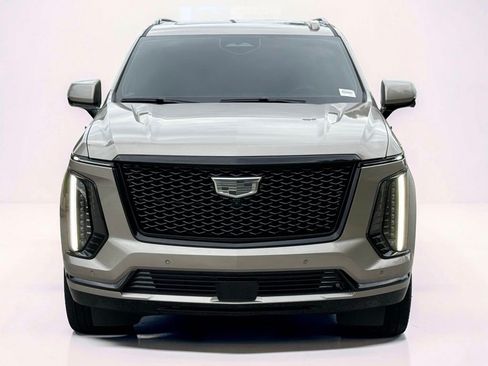 Certified 2025 Cadillac Escalade ESV Sport Platinum w/ LPO, ONYX Package AWD/4WD image 6
