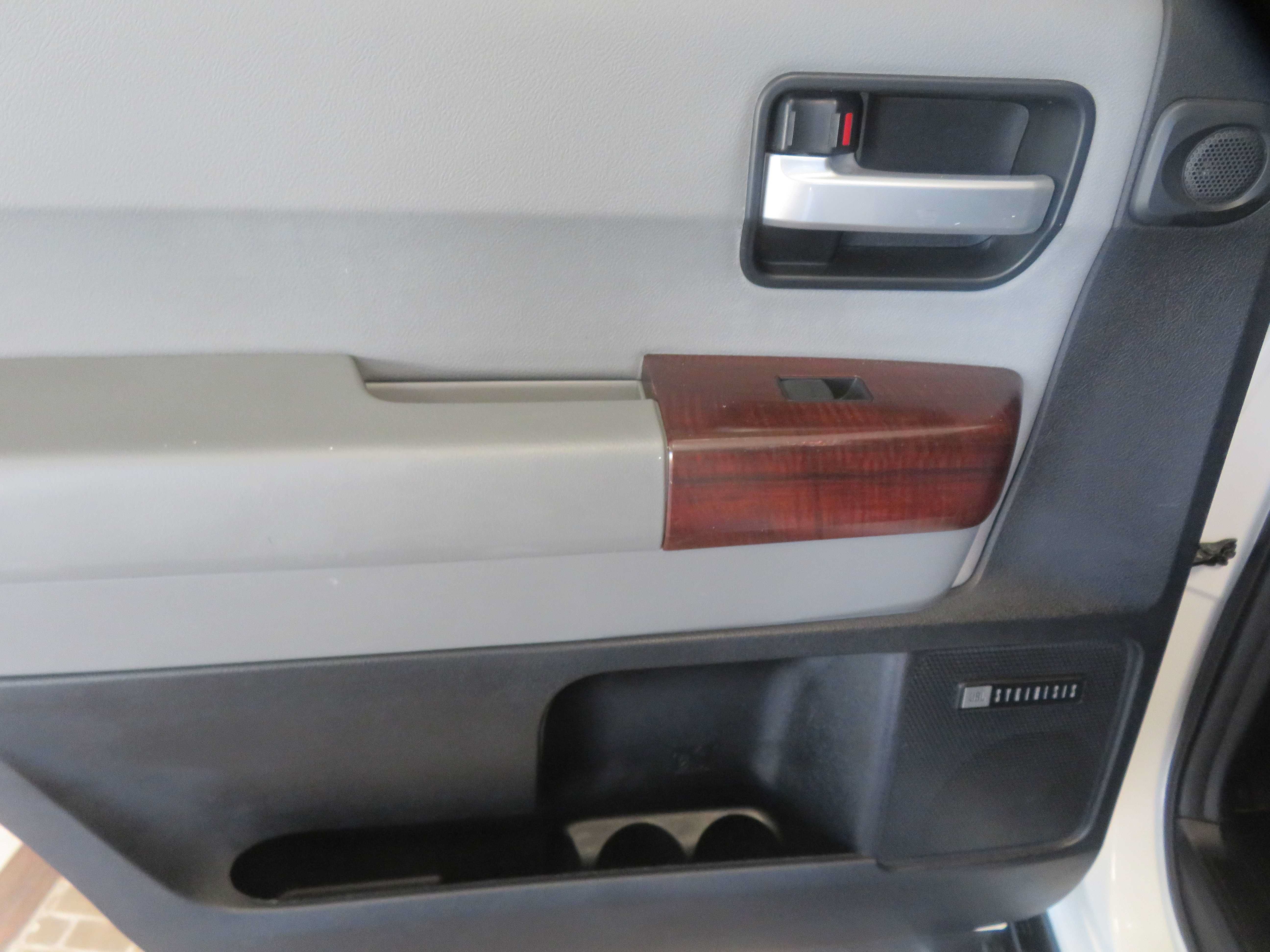 Used 2012 Toyota Sequoia Platinum AWD/4WD image 17