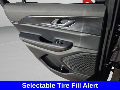 New 2025 Jeep Grand Cherokee Laredo X w/ Luxury Tech Group I AWD/4WD image 17