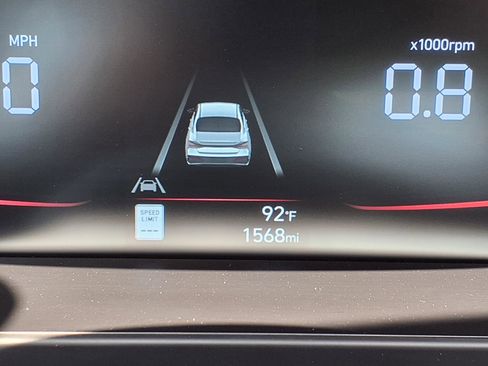 Used 2026 Hyundai Elantra Sport image 31