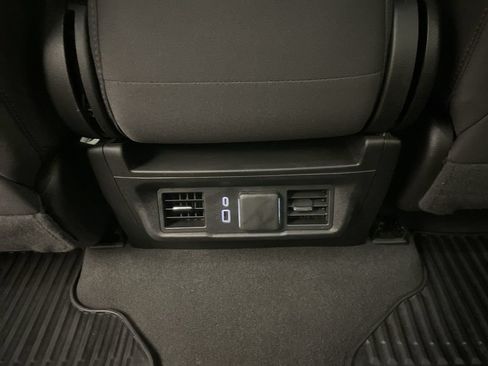 Used 2024 Chevrolet Silverado 1500 LT AWD/4WD image 14