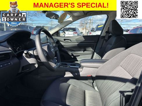 Used 2025 Nissan Altima 2.5 S FWD image 16