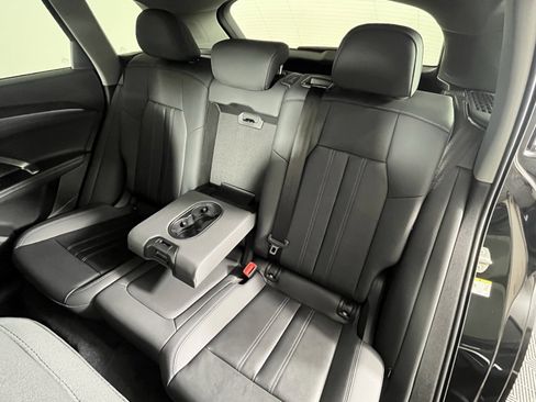 Certified 2025 Audi Q5 Premium w/ Convenience Package image 12