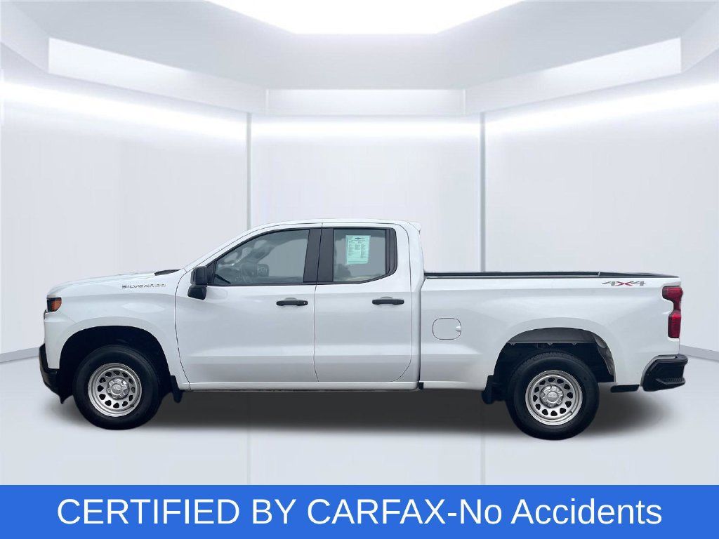 Used 2020 Chevrolet Silverado 1500 W/T w/ Trailering Package AWD/4WD image 2