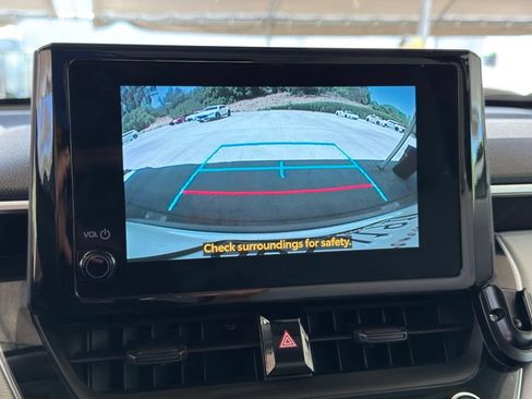 Used 2023 Toyota Corolla Cross L FWD image 15