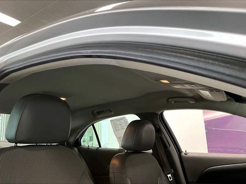 Used 2015 Chevrolet Malibu LT image 27