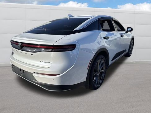 Used 2024 Toyota Crown Limited w/ Advanced Technology Package image 11