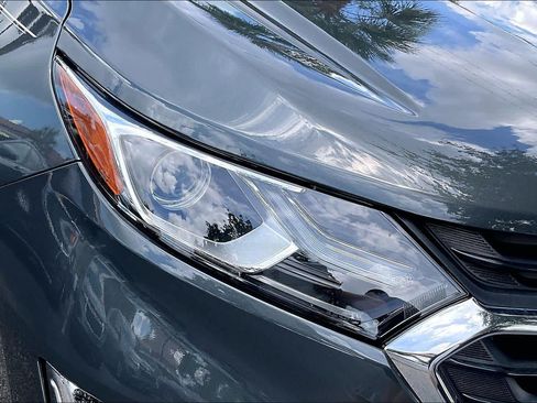 Used 2018 Chevrolet Equinox LS FWD image 27