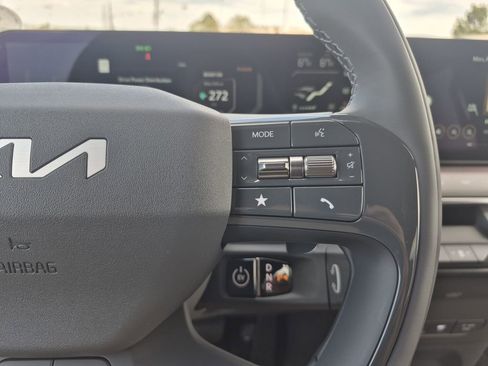 New 2026 Kia EV9 Land AWD/4WD image 19